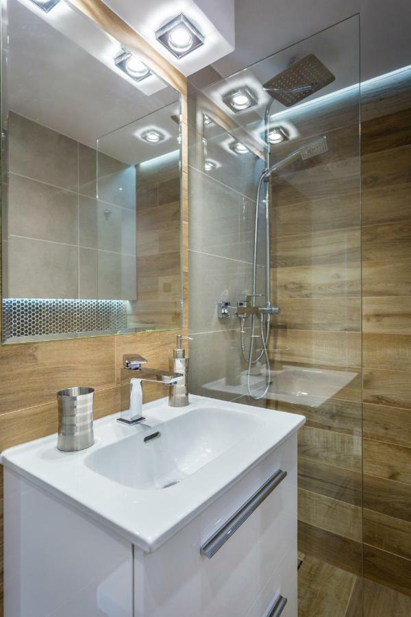 5B Premium Apartment Krasków Exteriör bild