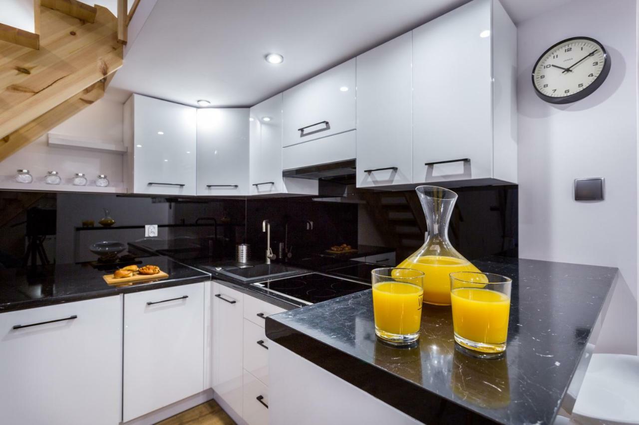 5B Premium Apartment Krasków Exteriör bild