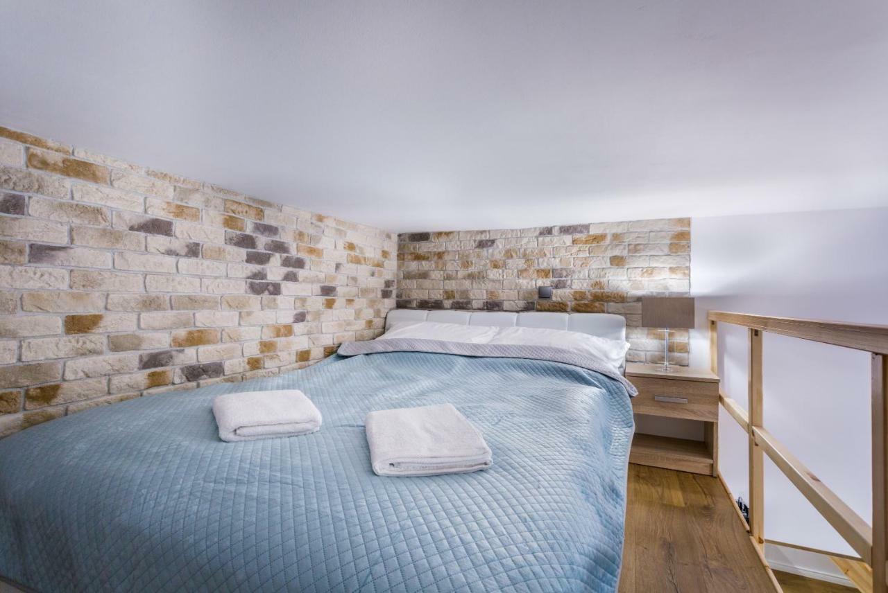 5B Premium Apartment Krasków Exteriör bild